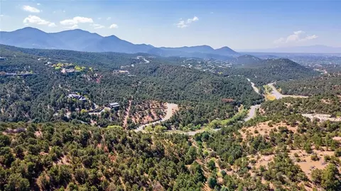 1200 Horsethief Cyn, Santa Fe, NM 87501