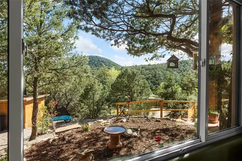 7641 Old Santa Fe Trl, Santa Fe, NM 87505