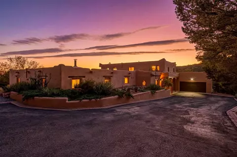 32 Overlook Rd, Santa Fe, NM 87505