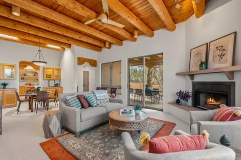 1 Sabroso Pl, Santa Fe, NM 87508