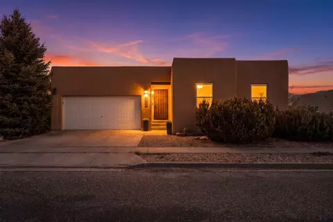2824 Cliff Palace, Santa Fe, NM 87507