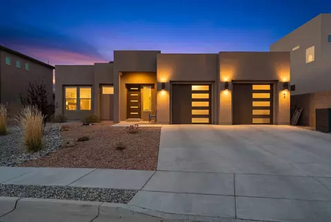 43 Confianza, White Rock, NM 87547