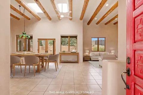 2732 Pradera Ct, Santa Fe, NM 87505