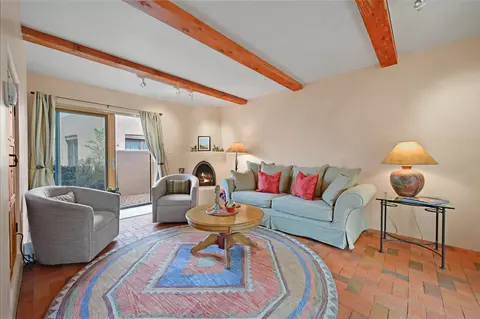 108 Monte Vista Pl #B, Santa Fe, NM 87501