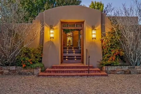 243 Double Arrow Rd, Santa Fe, NM 87505