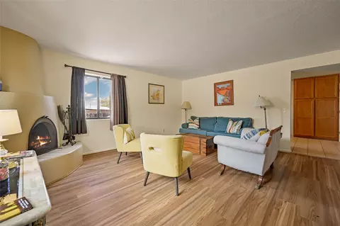 1718 12 W Alameda St, Santa Fe, NM 87501