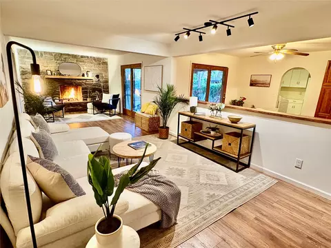 3332 Siringo Rd, Santa Fe, NM 87507