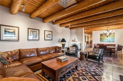 414 Camino Delora #2, Santa Fe, NM 87505