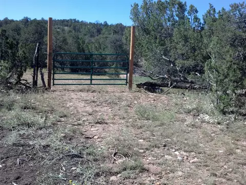 82 Choctaw Trl, Ilfeld, NM 87565