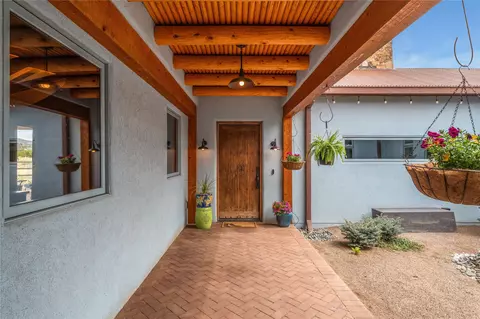 86 Droege Rd, Santa Fe, NM 87508