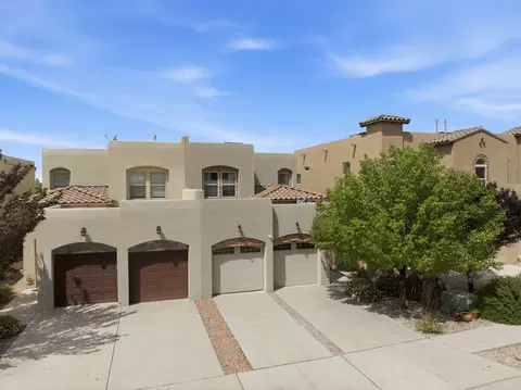 539 Avital Dr NE, Albuquerque, NM 87123