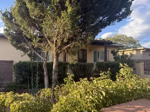 727 Columbia St, Santa Fe, NM 87505