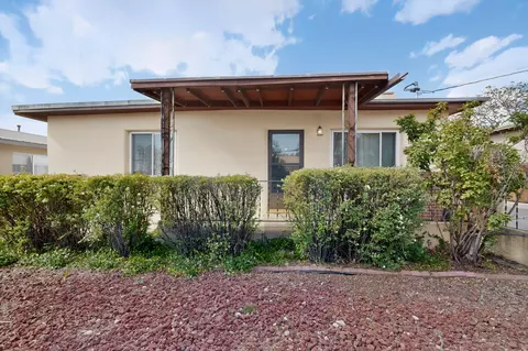 727 Columbia St, Santa Fe, NM 87505
