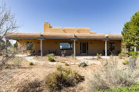 82 Cielo De Oro, Santa Fe, NM 87508