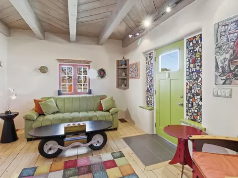 1204 Agua Fria St, Santa Fe, NM 87501