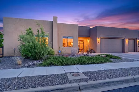 33 Caballo Viejo, Santa Fe, NM 87508