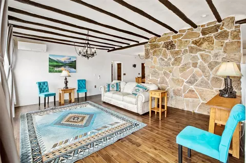 100 Rancho Alegre, Santa Fe, NM 87508