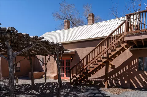 10 Rail Rd, Cerrillos, NM 87010