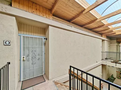 149 Calle Ojo Feliz #O, Santa Fe, NM 87505