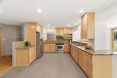 32 Wilowa Ln, Santa Fe, NM 87505
