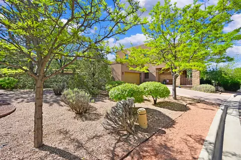 1637 Villa Strada, Santa Fe, NM 87506