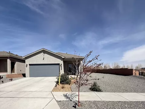 10543 Valedon Ln SW, Albuquerque, NM 87121