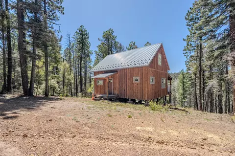 245 Sawyer Mesa Rd, Pecos, NM 87552
