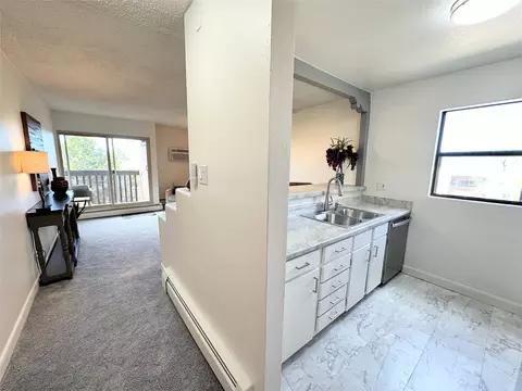 149 Calle Ojo Feliz #R, Santa Fe, NM 87505