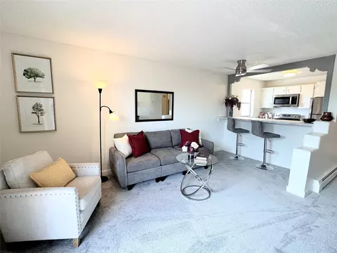 149 Calle Ojo Feliz #R, Santa Fe, NM 87505