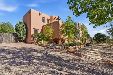 23 Camino De Las Minas, Santa Fe, NM 87508