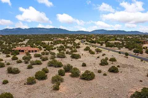 146 Wildhorse, Santa Fe, NM 87506