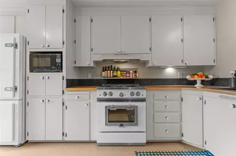 2213 Fort Un, Santa Fe, NM 87505