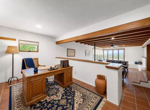 2433 Avenida De Las Estrellas, Santa Fe, NM 87507