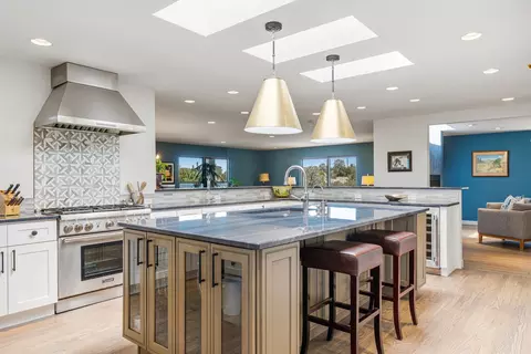 1801 1801a Calle De Sebastian, Santa Fe, NM 87505