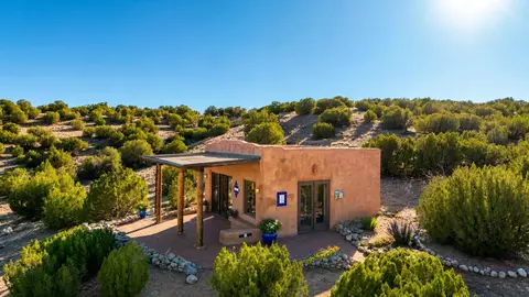 126 A County Road 156, Abiquiu, NM 87510