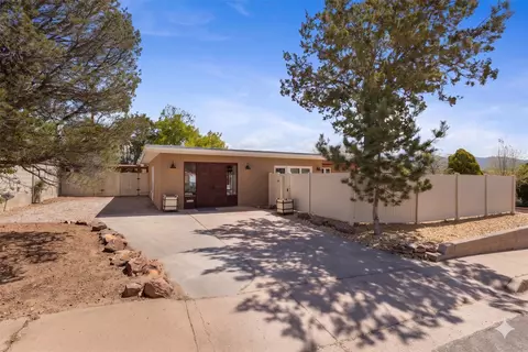 211 Spruce St, Santa Fe, NM 87501