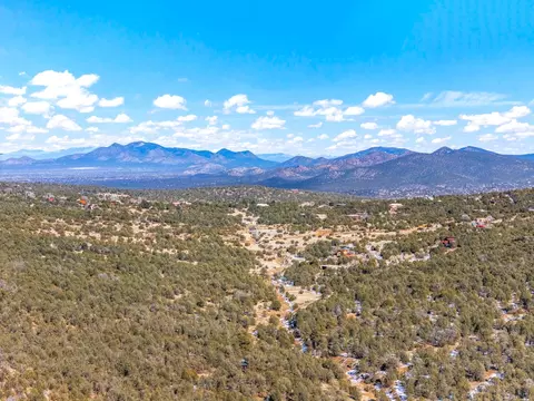 37 Bilotto Dr, Cedar Crest, NM 87008