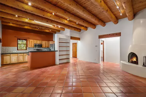 207 Cordova Rd #B, Santa Fe, NM 87505