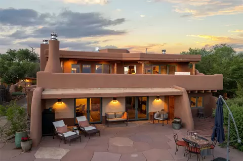 15 Cielo Cumbre Rd, Santa Fe, NM 87505