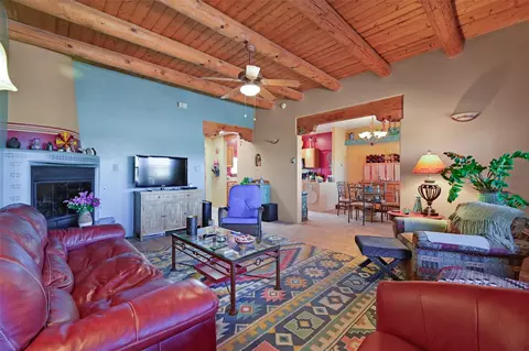 12 Gaviota Rd, Santa Fe, NM 87508