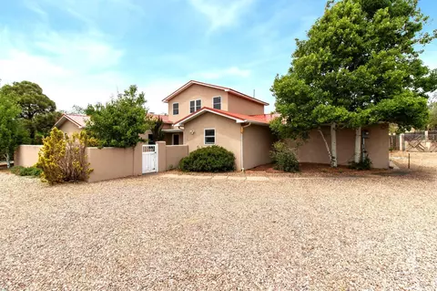 103 Tierra Rica Dr, Santa Fe, NM 87505