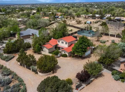 103 Tierra Rica Dr, Santa Fe, NM 87505