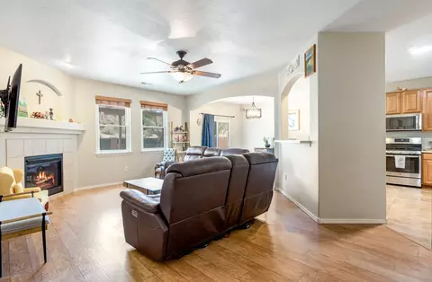 7224 Hearthstone Rd NW, Albuquerque, NM 87114