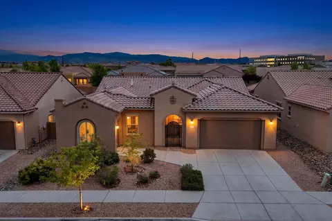 4707 Lluvia Encantada, Santa Fe, NM 87507