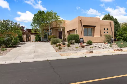 11 E Chili Line Rd, Santa Fe, NM 87508