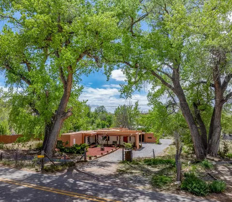 74 El Sitio, La Puebla, NM 87532