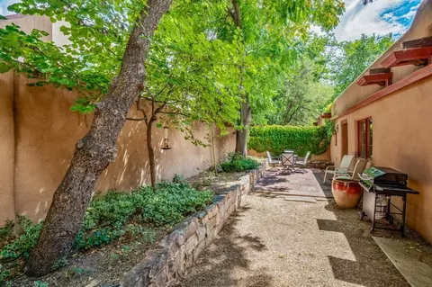 815 E Alameda #2, Santa Fe, NM 87501