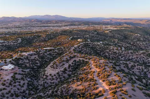 36 Vista Sierra Bonita, Santa Fe, NM 87540