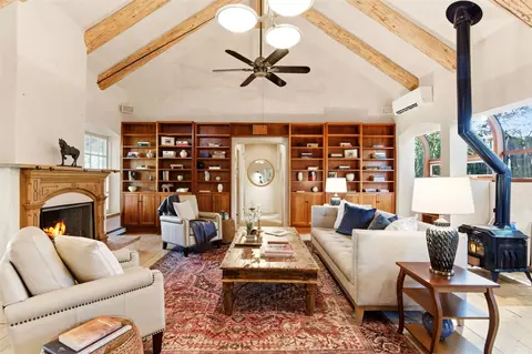 1442 Bishops Lodge Rd, Santa Fe, NM 87506