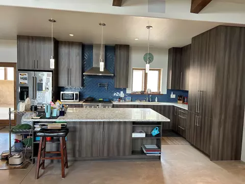76 Calle Josephina, Santa Fe, NM 87506